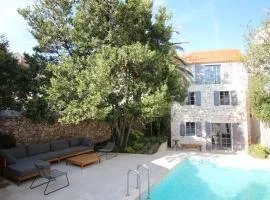 Villa Kuk