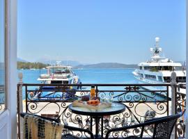 Poros Mood，位于波罗斯的带停车场的酒店