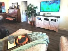 Family River Retreat- Pet Friendly with Boat Parking
