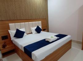 NBR SADAN Hotel & Restaurant，位于Govardhan的酒店