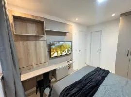 Ap próx ao Shopping com garagem, piscina e ar