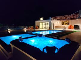 Coconut Lagoon Agro Resort