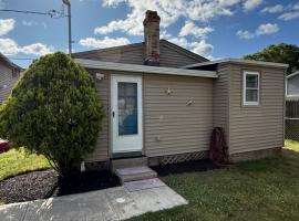 The Cozy Back Bungalow，位于沃里克的酒店