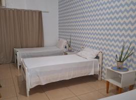 Quarto triplo com banheiro compartilhado，位于马瑙斯的酒店