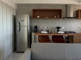 Apto com sacada gourmet e piscina em Bauru