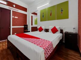 Hotel O DW Lodge，位于哥印拜陀的酒店