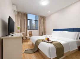 Hello Light Hotel Hankou Railway Station Flagship Store，位于汉口站的酒店
