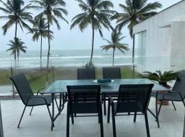 Departamento en la playa Cojimies，位于科希梅斯的酒店