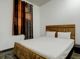 Hotel O Raaz Hotel，位于德里的酒店