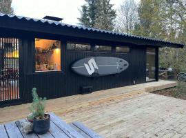 Birdsong And The Sound Of Waves At Reersø，位于Gørlev的酒店