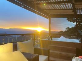 Kcafe Ancestral Glamping，位于Venecia的酒店