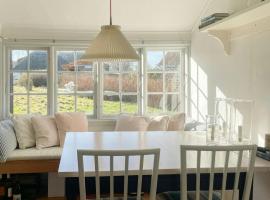 Family Holiday Home Near Beach，位于Tisvilde的酒店