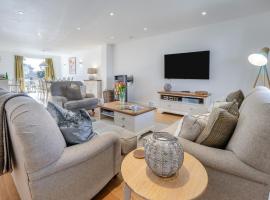 Angove Lodge 75 - Carbis Bay，位于卡比斯贝的酒店