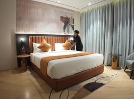 Ramada Encore by Wyndham Chandigarh Zirakpur，位于齐拉克普尔昌迪加尔机场 - IXC附近的酒店