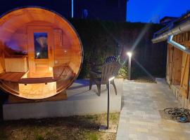Les pagotins de Garance, Chalet Jura 39, avec sauna panoramique，位于梅塔比耶的酒店