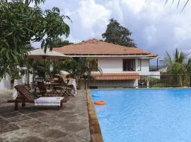 5 Tropical Woods 4 BR VillaGoa Pool Cook