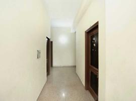 OYO 91941 Hotel golden crown，位于Sirhind的酒店