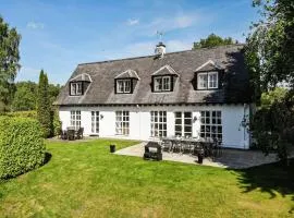 Cruives Lodge