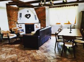 Cerdacul din livada - Șura Bunicilor，位于Vaideeni的乡村别墅