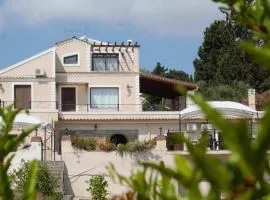 Noradia and Ginfred villas Corfu