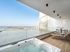 SoleLuna 1-On the Beach-Hot Tub-Smart Home