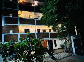 Unic Residence And Transit Hotel