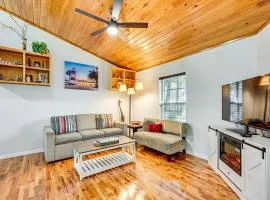 Cozy Bungalow Steps from Downtown Mount Dora