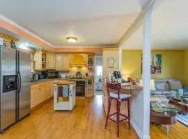 The Place Between The Lakes 4 Bedrooms 4 Beds