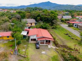 Noelle’s House - Alto Boquete, a natural place to enjoy.，位于Alto Boquete的酒店