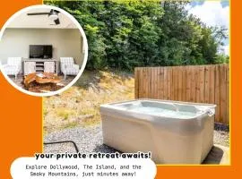 Comfortable Escape near Dolly w Hot Tub