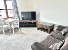 Coz, 2Bed Central Elgin - Free parking, WiFi