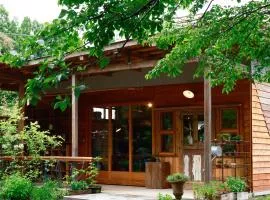 Private Forest Cottage for Two, Organic Lifestyle