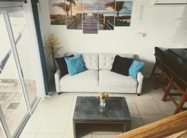 Casa Punta Esmeralda Beach, Pools, Kayaks，位于Isla de Redo的酒店