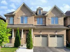 Luxury Suite - Master Bedroom