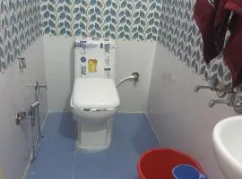 Kanha Homestay and restaurant