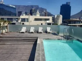 Apartment near V&A Waterfront & Convention Centre