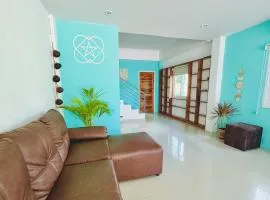 Spacious 2 bedroom house in Hin Kong
