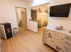 M&C Vicolo corto，位于苏尔莫纳的酒店