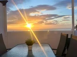 Casares Paradise, Robelca