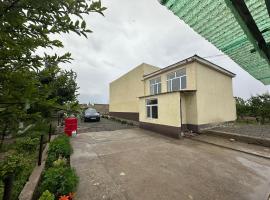 Guest House Akzhol，位于Balykchy的酒店