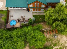 Buturuga Mică，位于内霍瓦的酒店