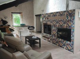 Loft cosy, zen, télétravail，位于Ville-sur-Yron的酒店
