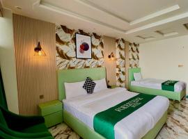 Forest Edge Hotel，位于穆里的酒店