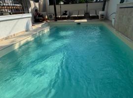 NOA Apartaments Pool&Spa，位于克拉古耶瓦茨的酒店