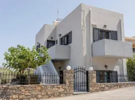 Aspa sunny &cozy beach house in Plaka , Elounda