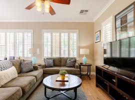 Amazing Gilbert home 3 Bed 2 and half Bath sleeps 8 2 car garage