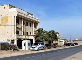 Hotel tiris