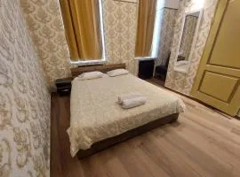H Hotel