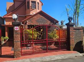 Island Escape Villa，位于Curepipe的酒店