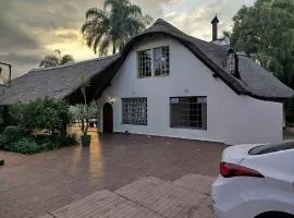 Aneiwa airport lodge
